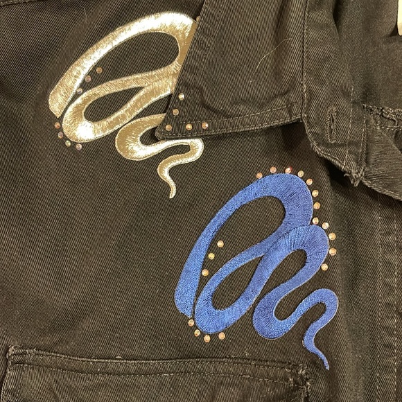 22nd Terrace M Black Oversized Denim Shirt Rhinestone Embroidery Y2K - Picture 6 of 7